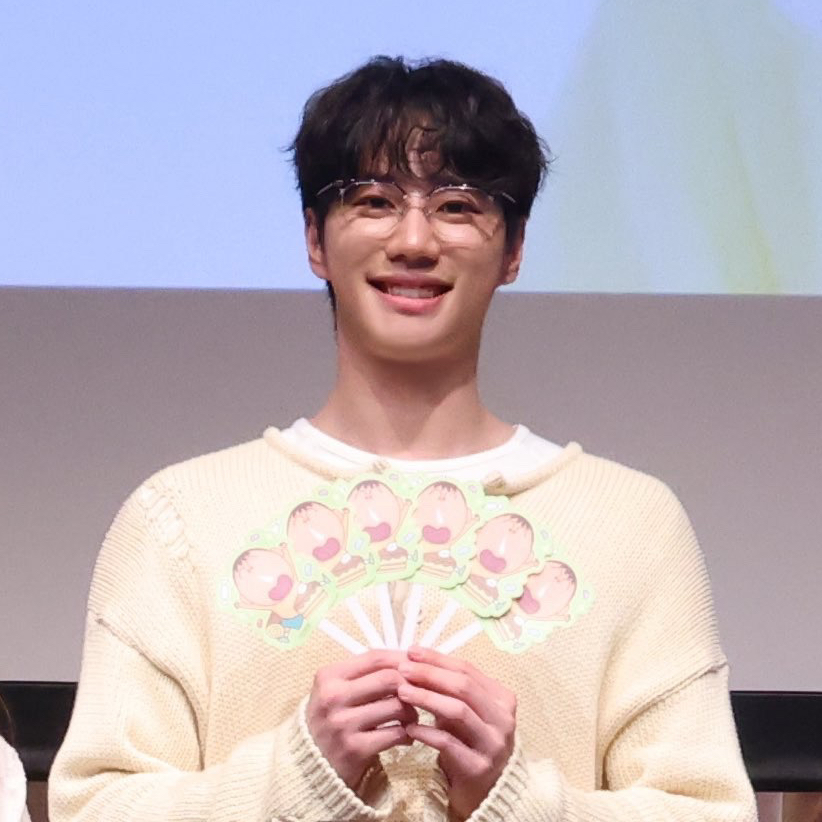 Recent activity shot of Lee Junyoung