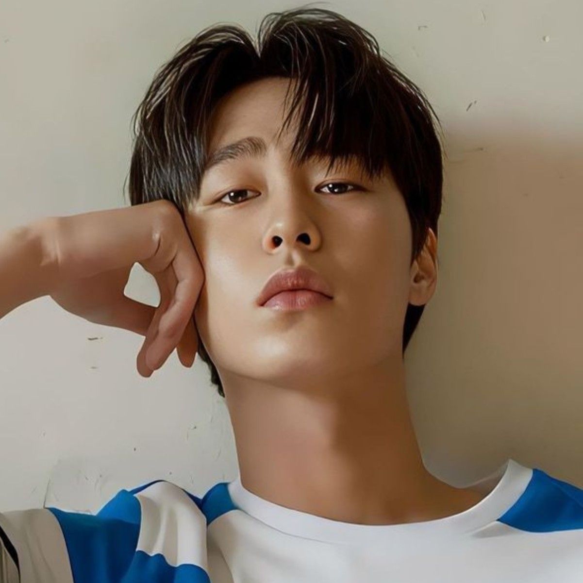 Recent activity shot of Lee Jaewook