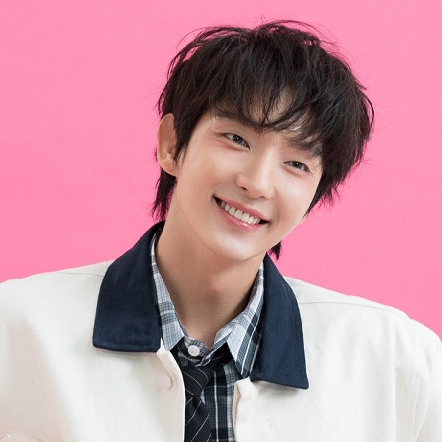 Recent activity shot of Lee Joongi