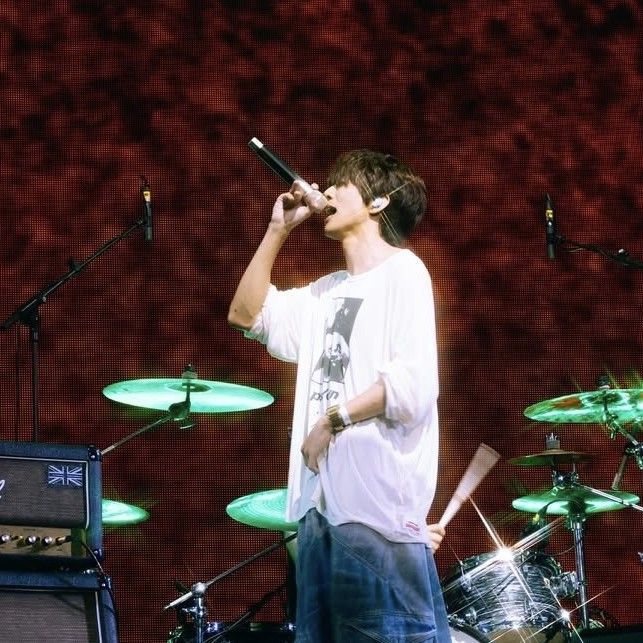 粉絲拍下的李承允瞬間