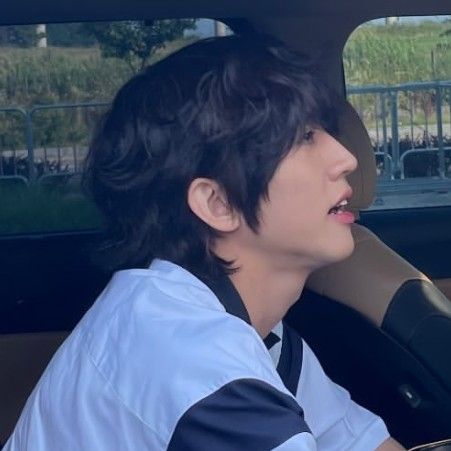 Latest photo of Lee Seungyoon