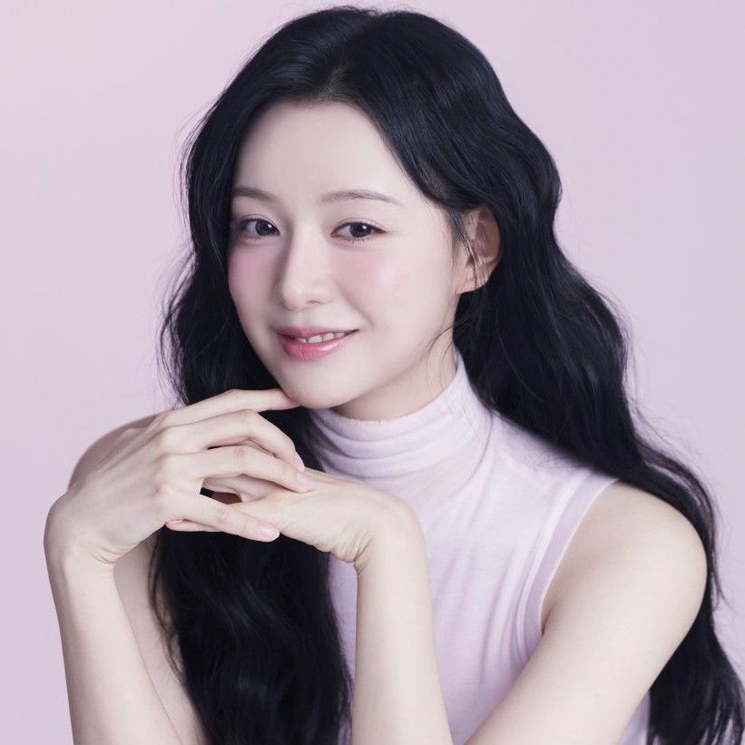 A moment captured by a fan of Kim Jiwon
