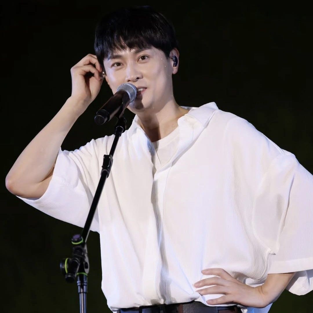 閔庚勳的最新照片