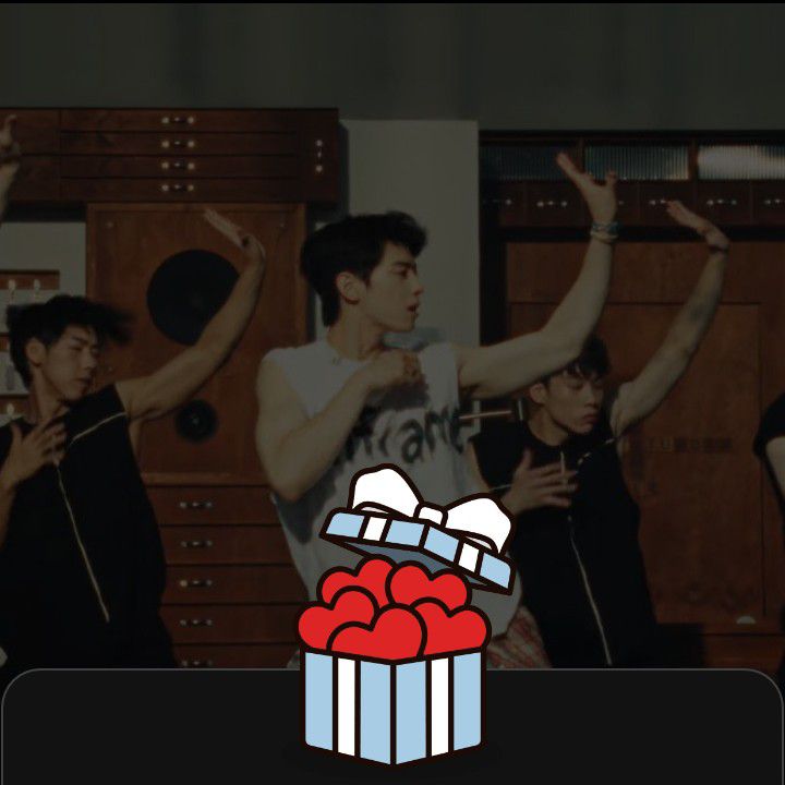 Recent activity shot of Cha Eunwoo