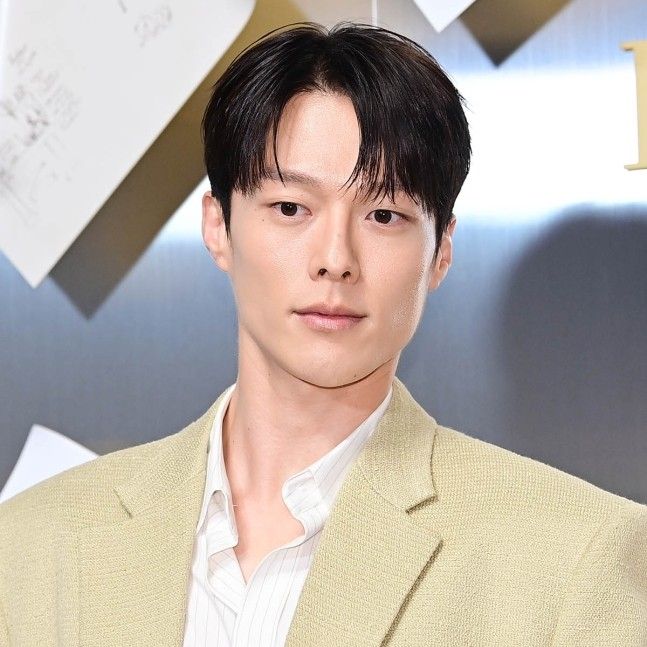 A moment captured by a fan of Jang Kiyong