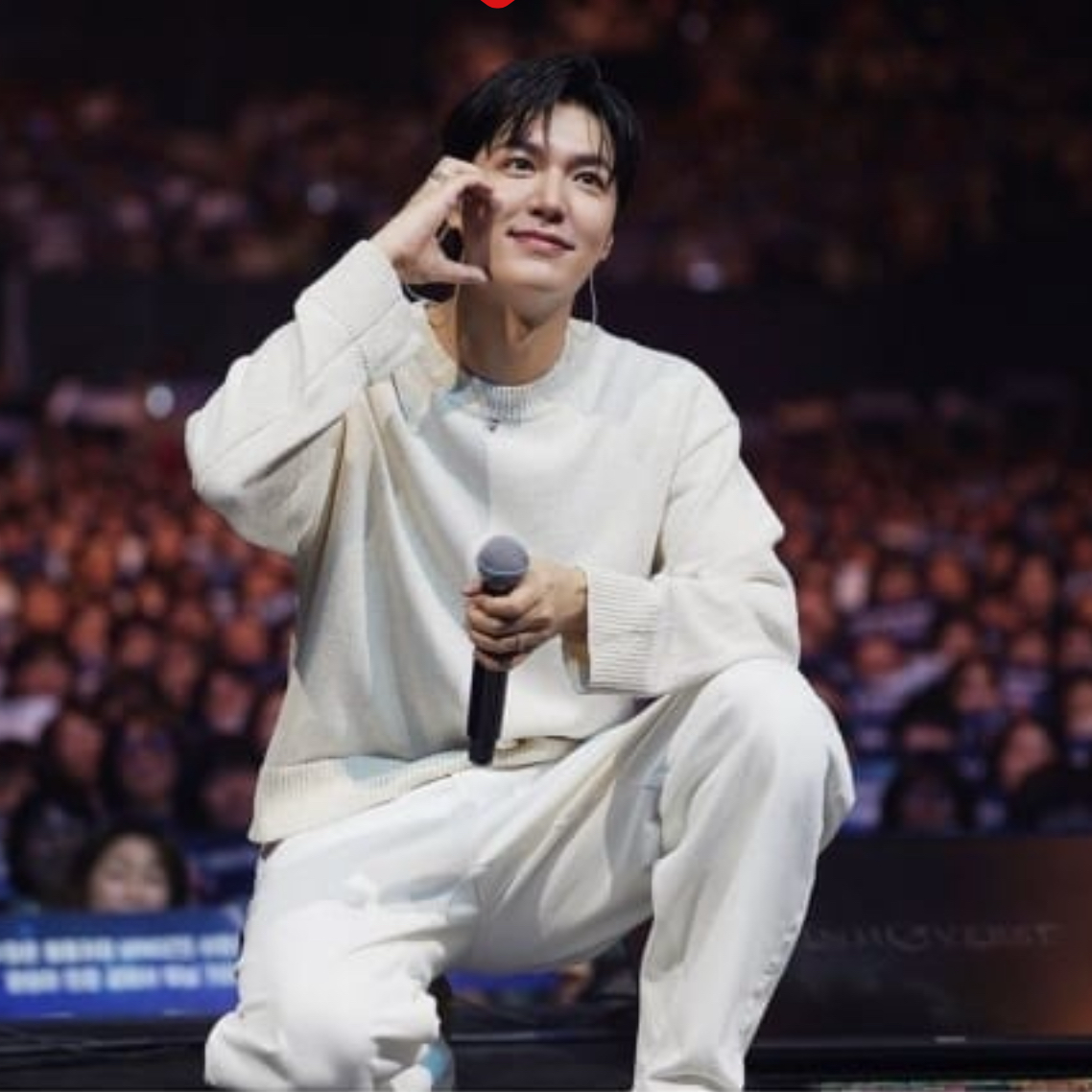 Latest photo of Lee Minho