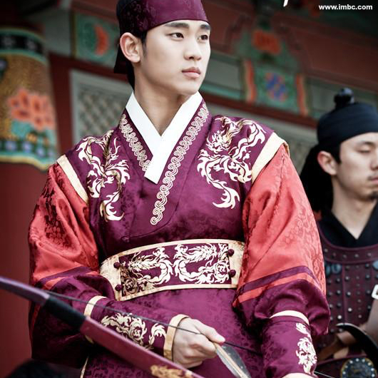 Recent activity shot of Kim Soohyun