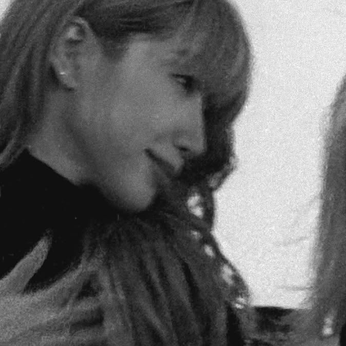 A moment captured by a fan of BADA