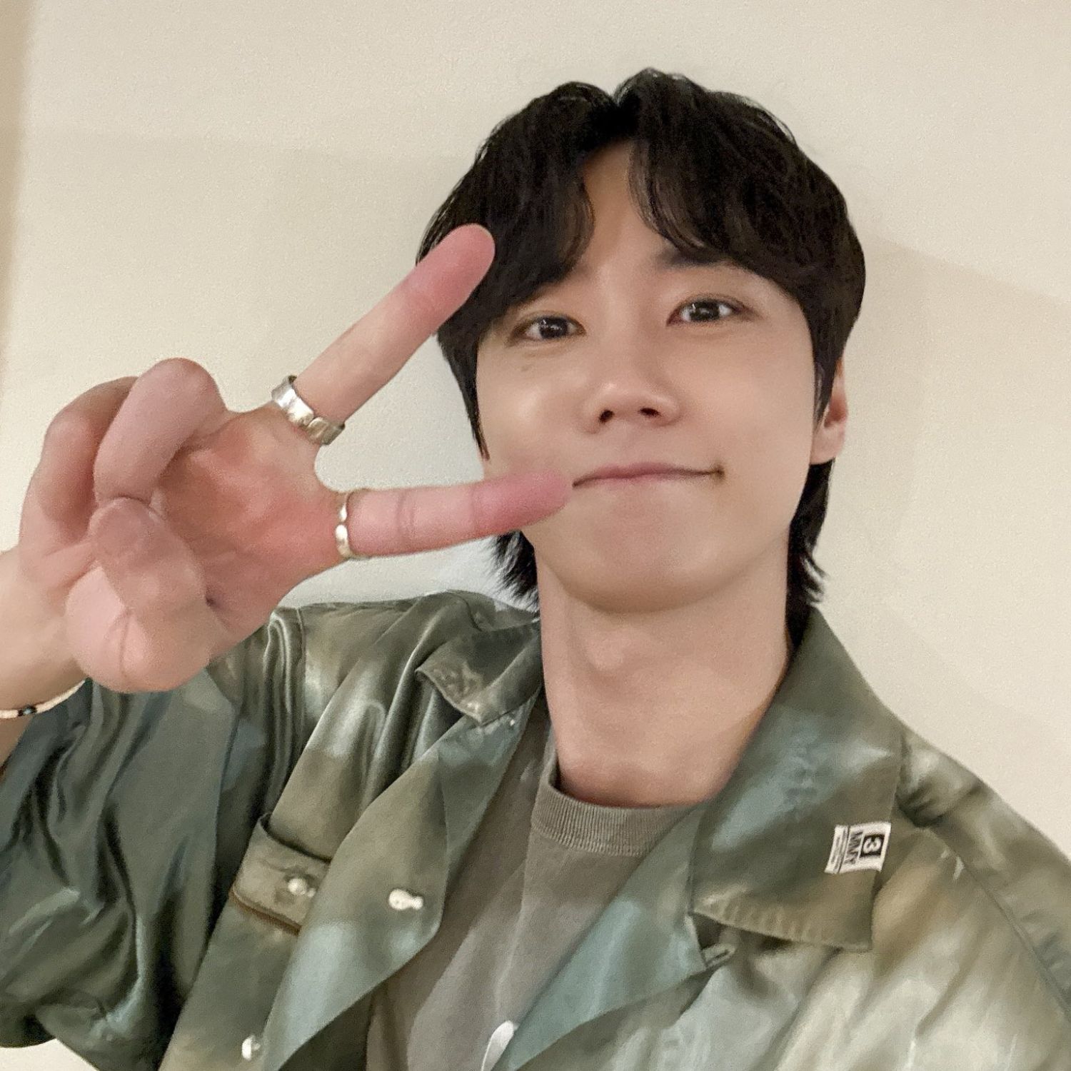 Recent activity shot of Lee Junyoung