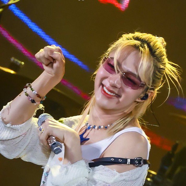 A moment captured by a fan of NuNew