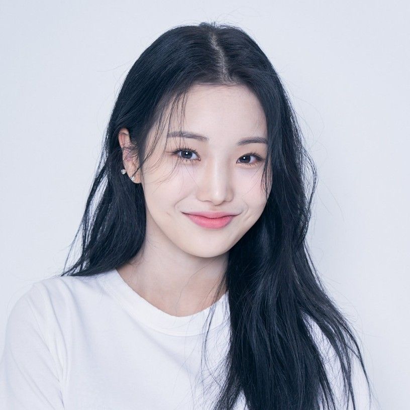 Recent activity shot of Kim Soyeon (2004)