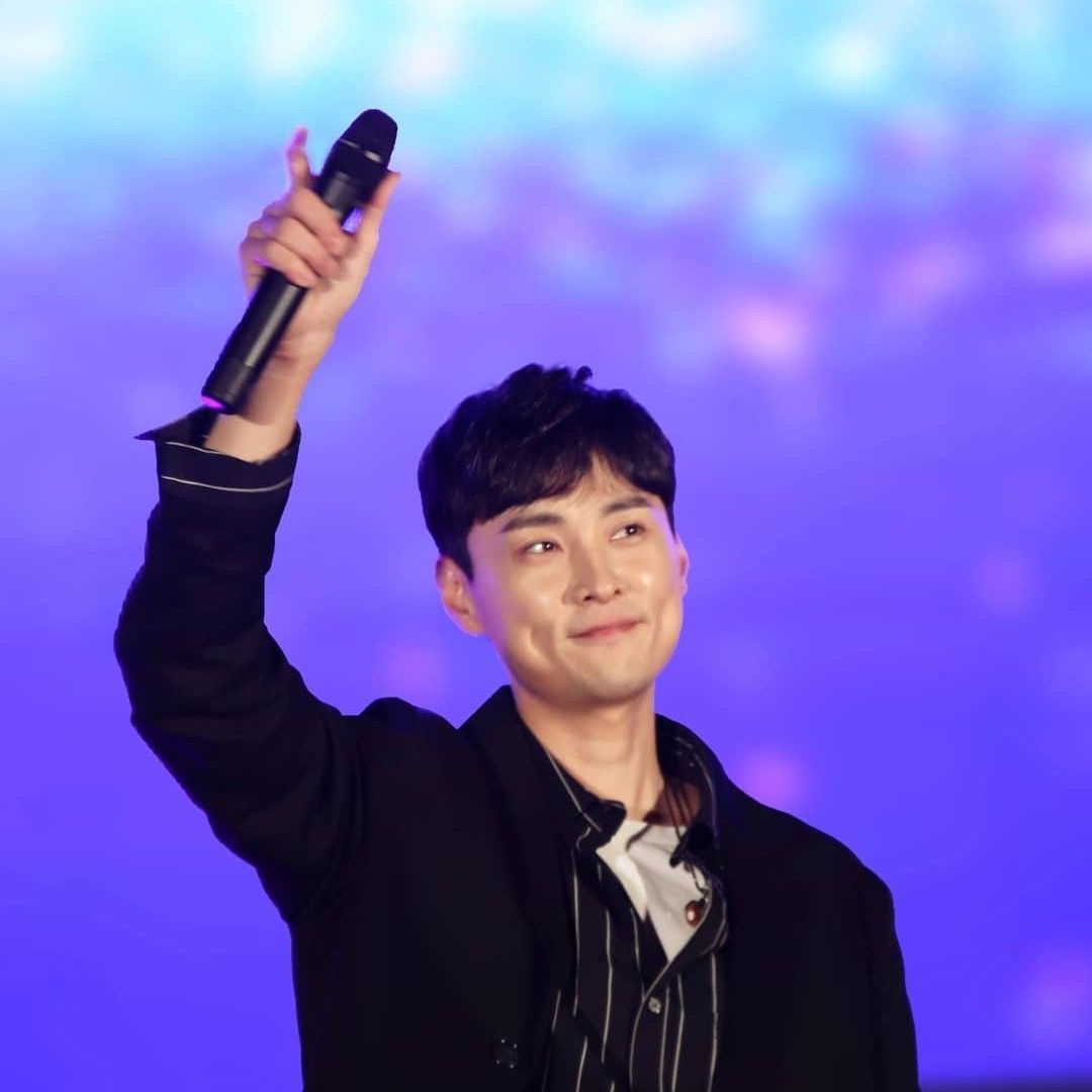 Recent activity shot of Min Kyunghoon