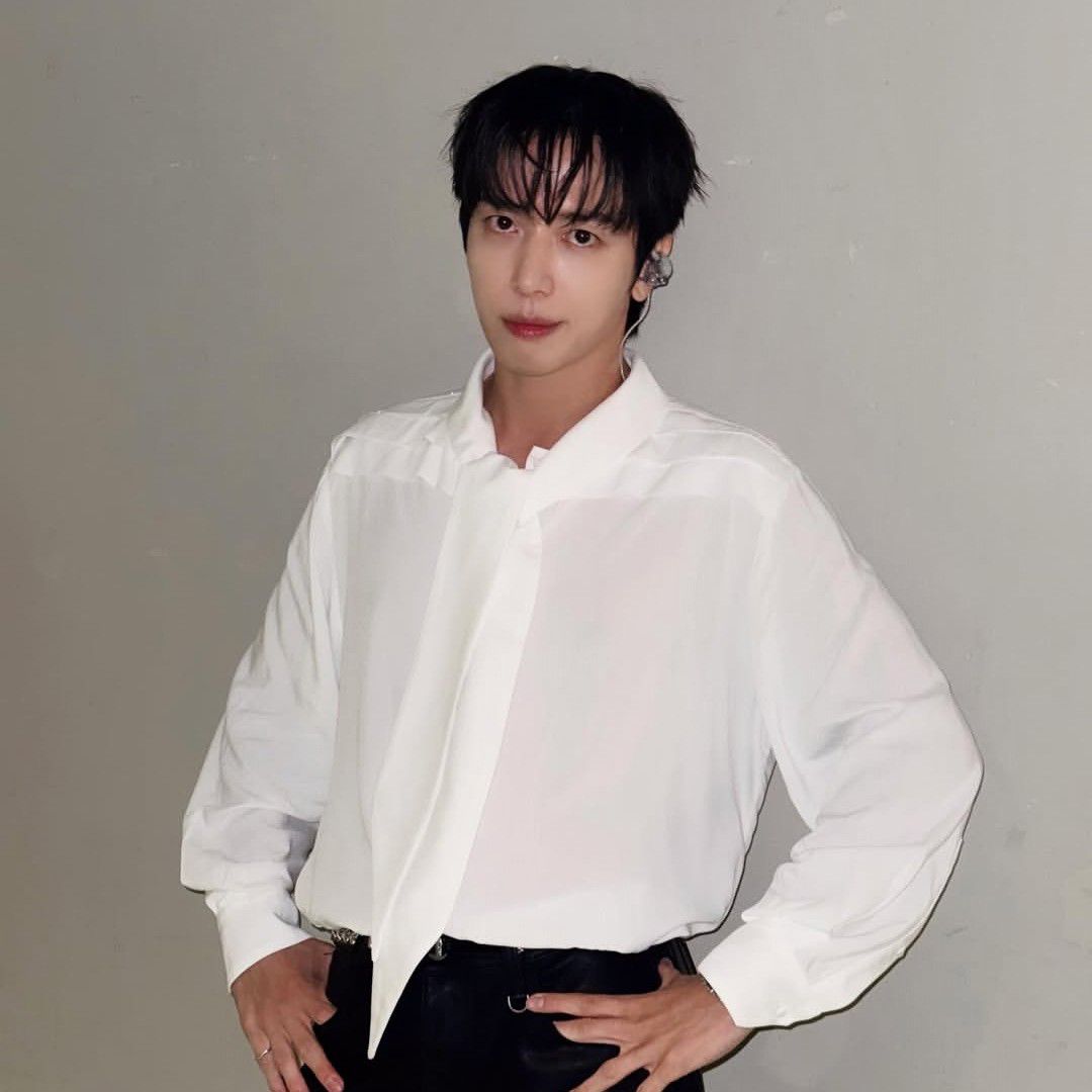 粉丝拍下的郑容和瞬间