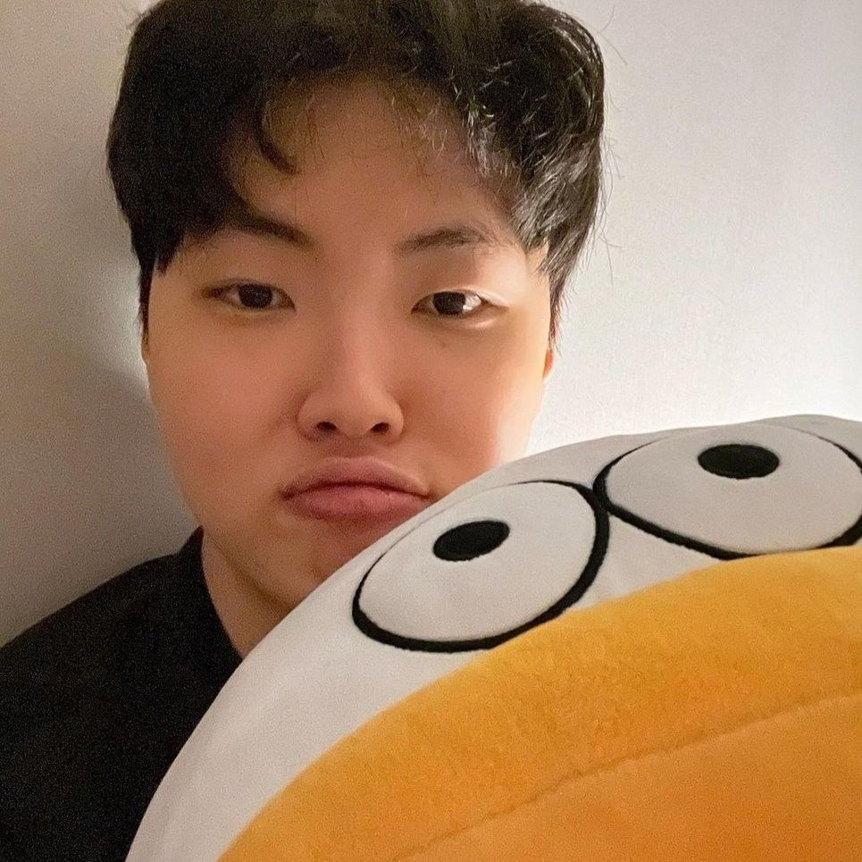 Latest photo of Chovy