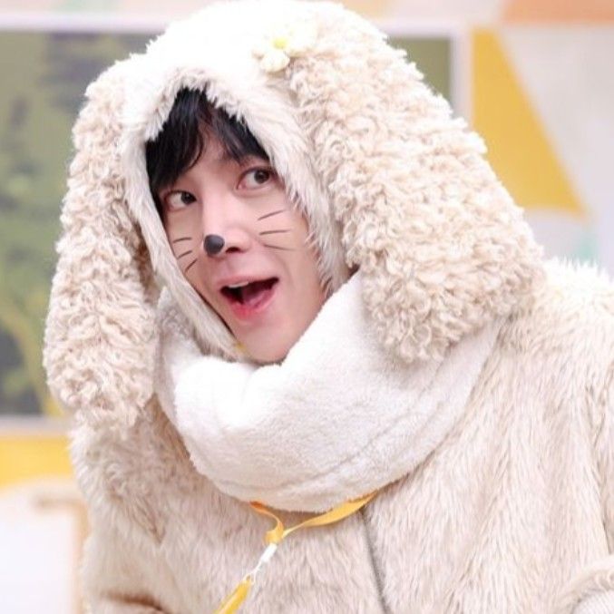 Latest photo of Jang Geunsuk