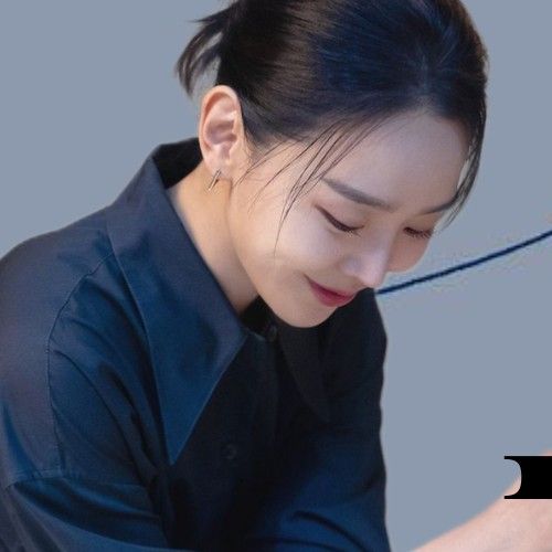 Behind-the-scenes cut of Shin Haesun