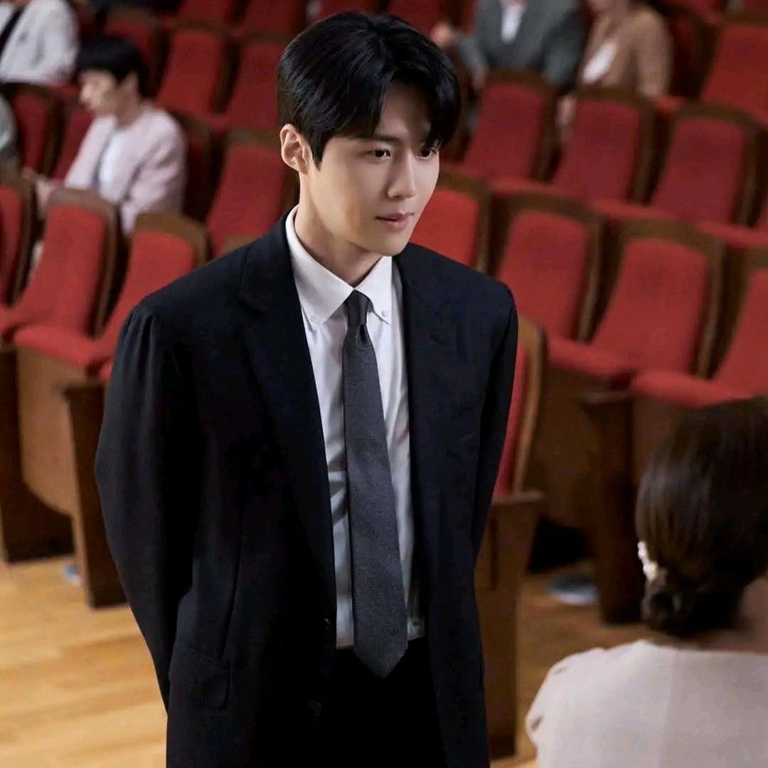 A moment captured by a fan of Kim Seonho