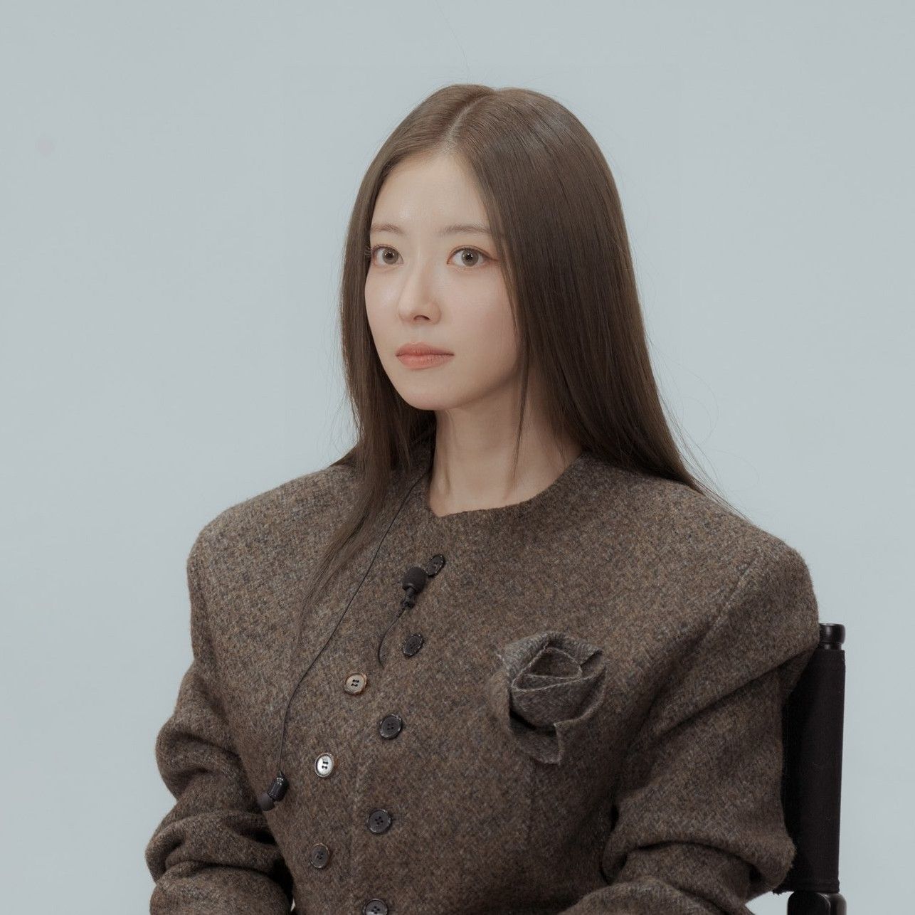 Behind-the-scenes cut of Lee Seyoung