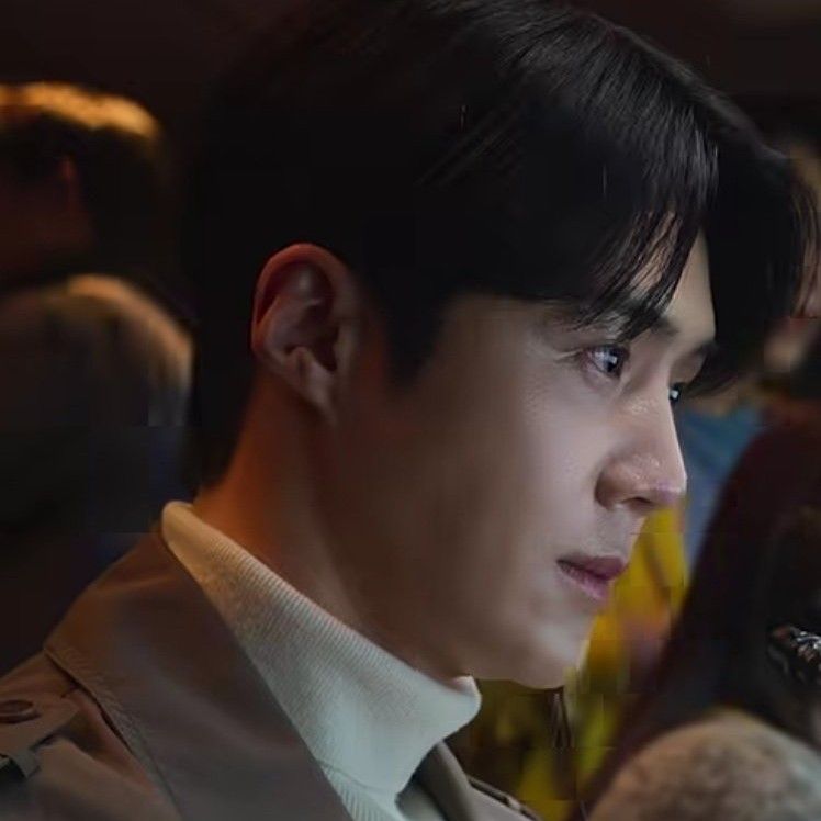 Recent activity shot of Kim Seonho