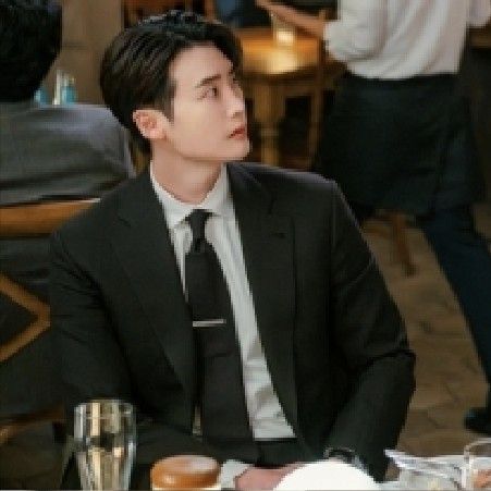 Recent activity shot of Lee Jongsuk