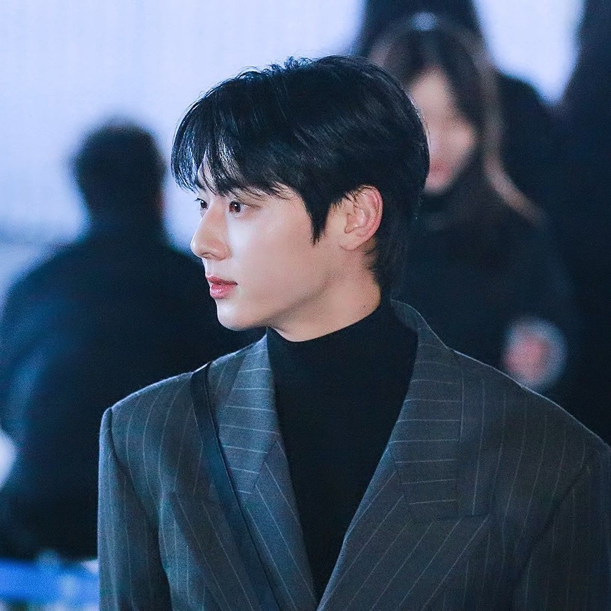 A moment captured by a fan of Hwang Minhyun
