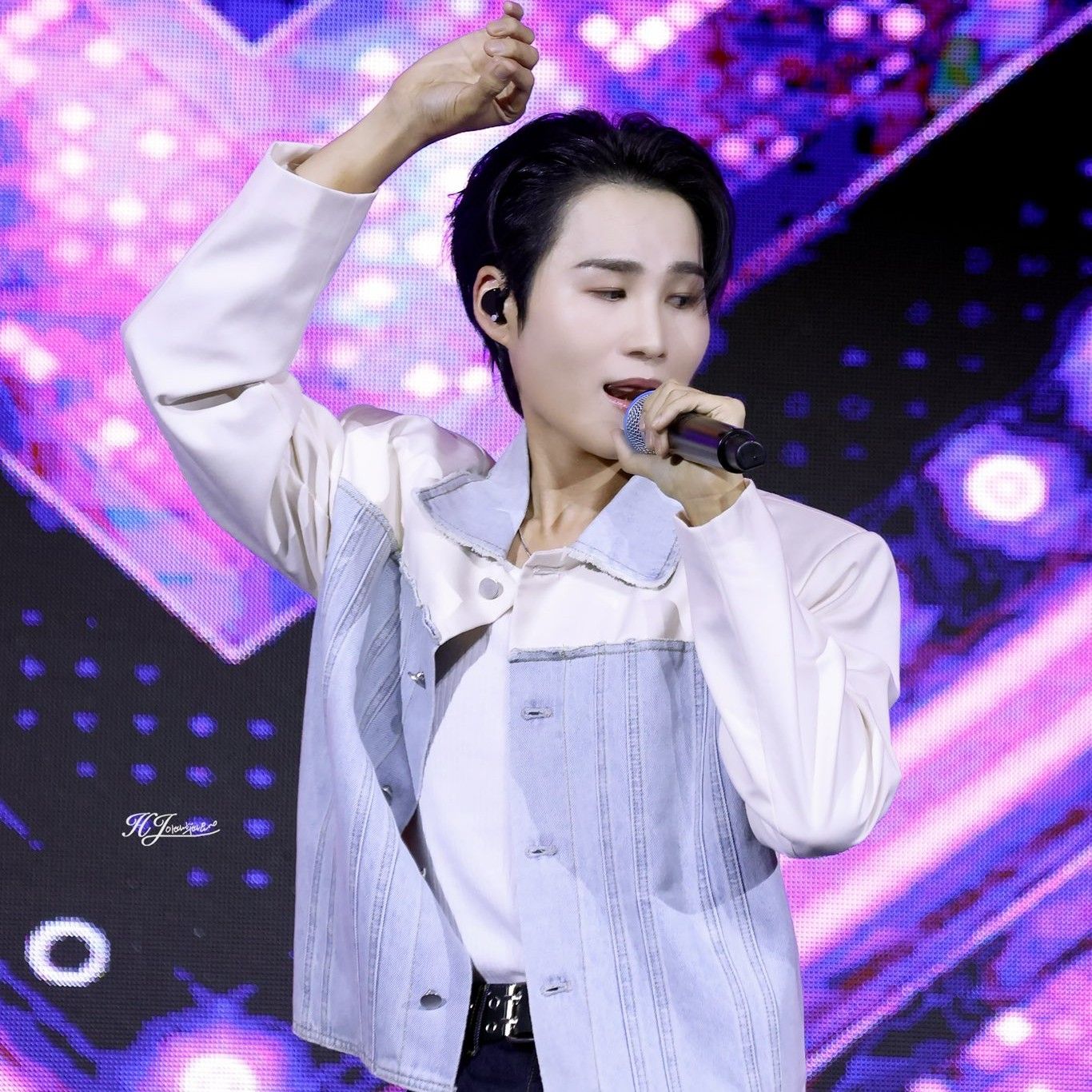 김희재의 최신 사진