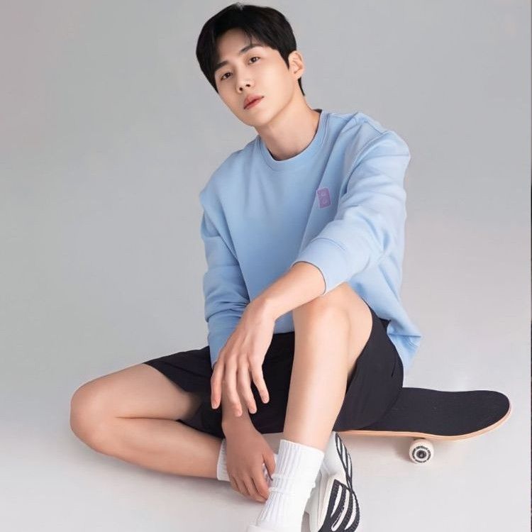 キム・ソンホの最近の活動ショット