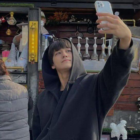 Latest photo of Kim Bum