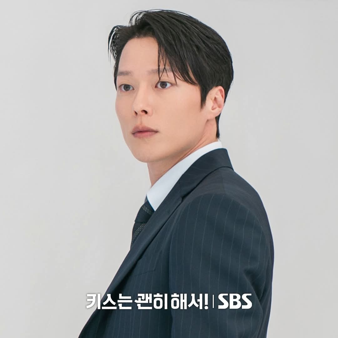 장기용의 비하인드 컷