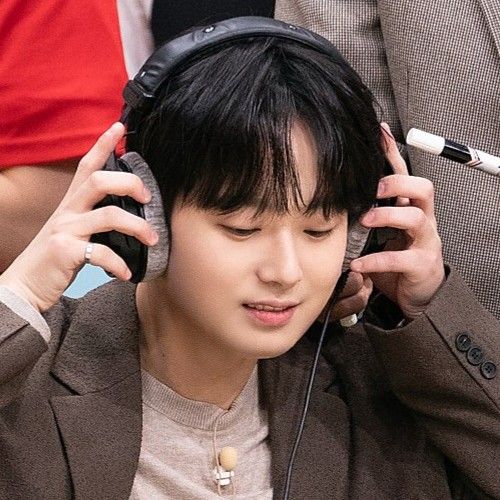 Recent activity shot of Lee Chanwon