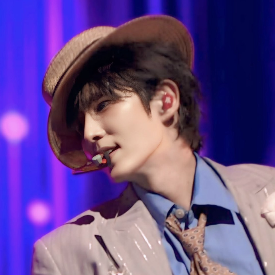 A moment captured by a fan of Lee Joongi