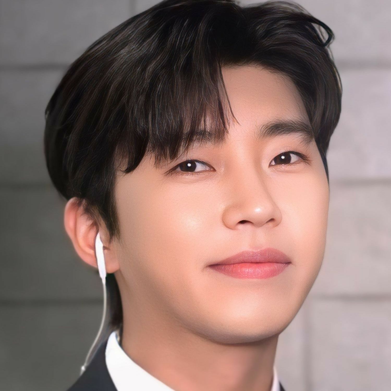 Behind-the-scenes cut of Lim Youngwoong