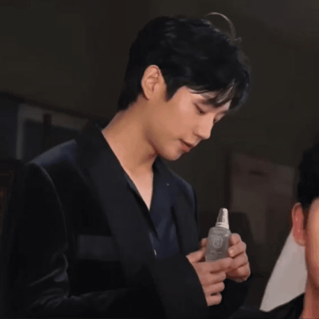Behind-the-scenes cut of Jung Haein