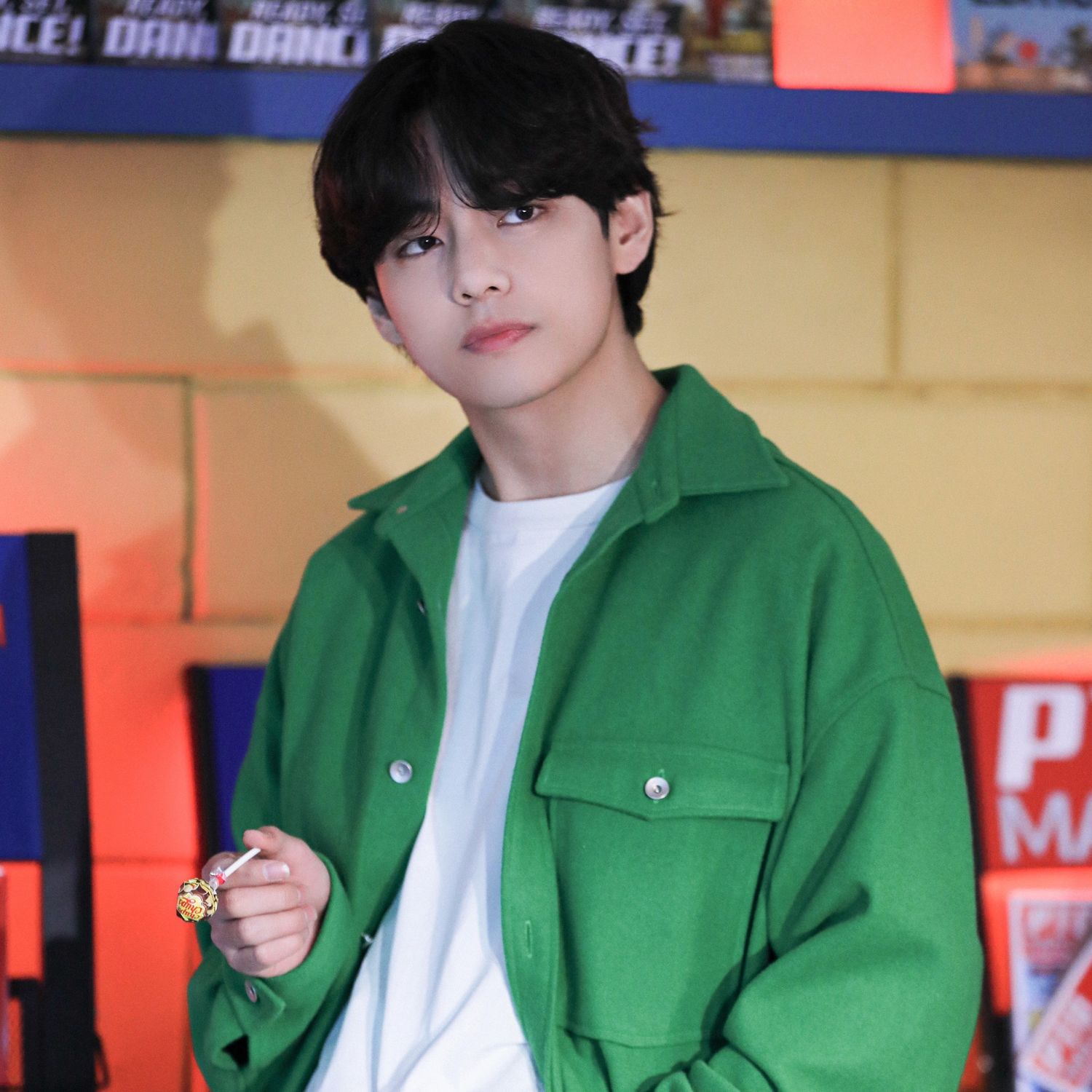 Latest photo of Kim Taehyung (V)