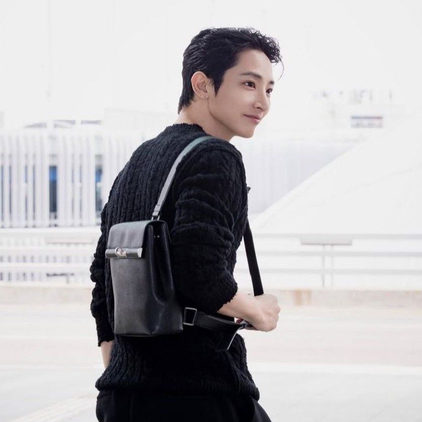 Behind-the-scenes cut of Lee Soohyuk
