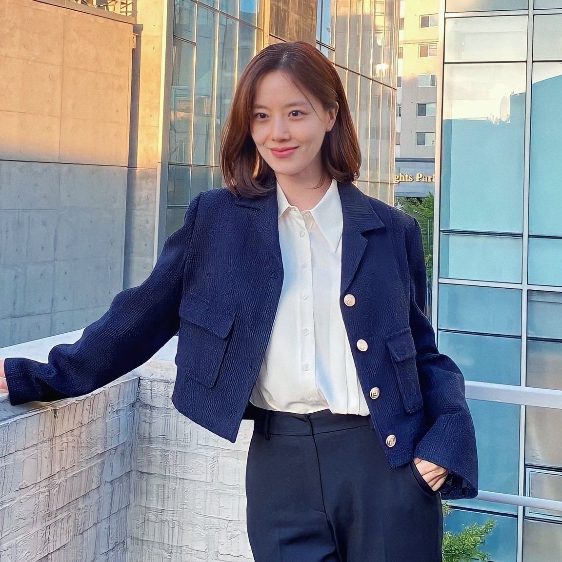 Behind-the-scenes cut of Moon Chaewon