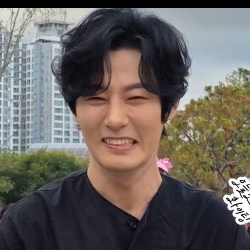 カン・ムンギョンの最新写真