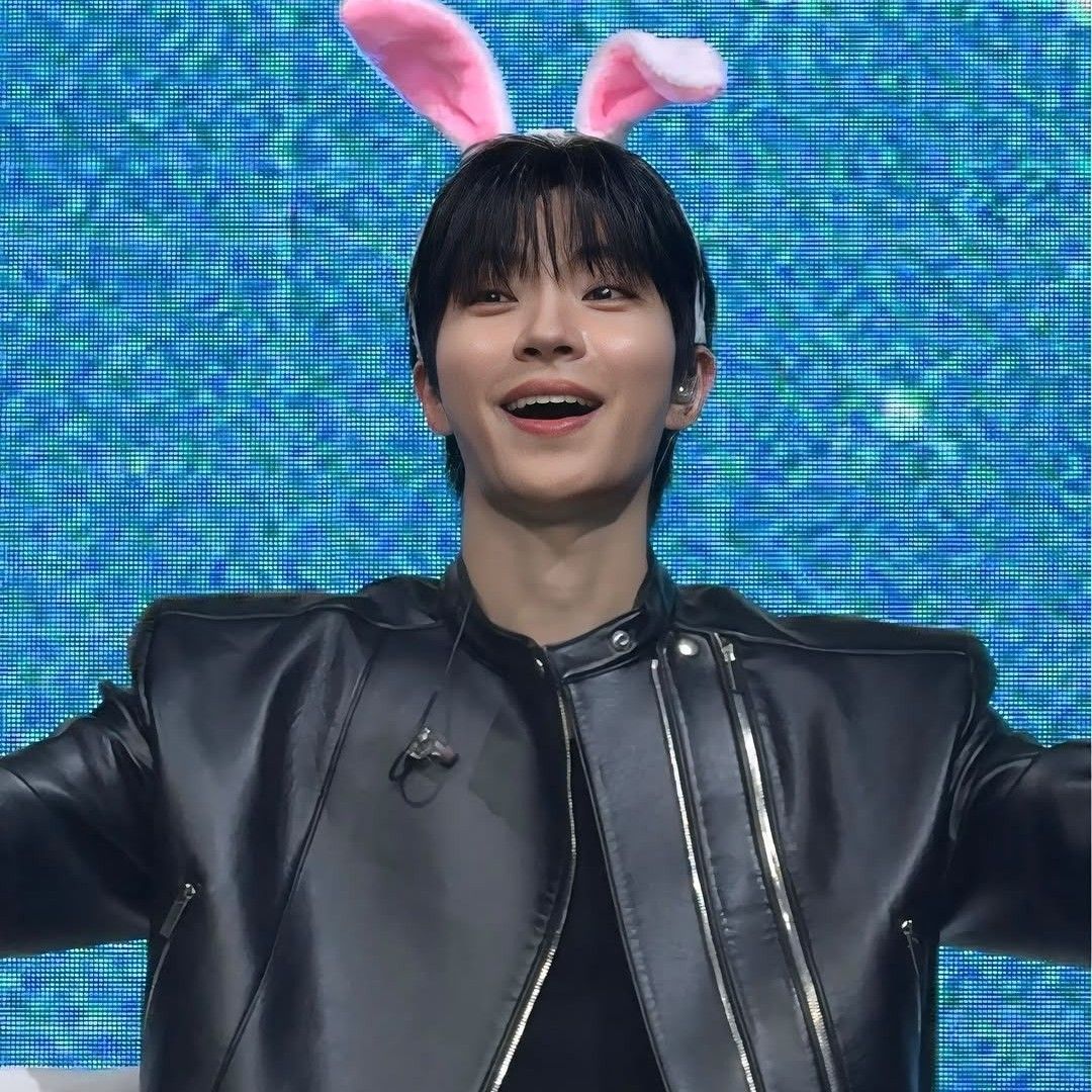 Latest photo of Hwang Inyoup