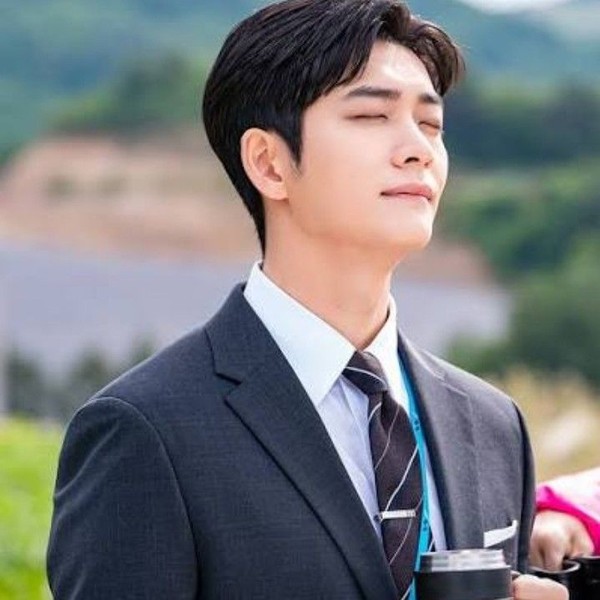 Today’s standout profile photo of Kang Taeoh on Choeaedol Celeb