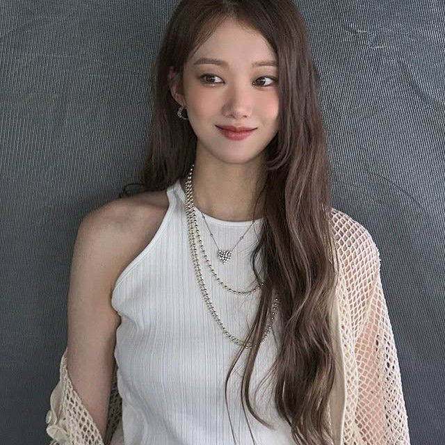 Latest photo of Lee Sungkyung