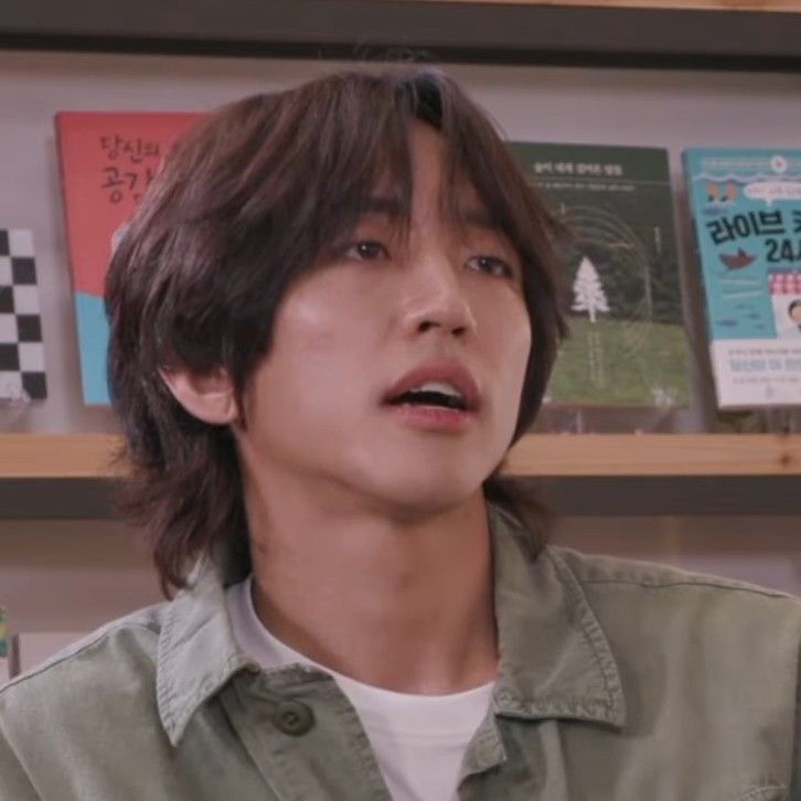 Behind-the-scenes cut of Lee Seungyoon