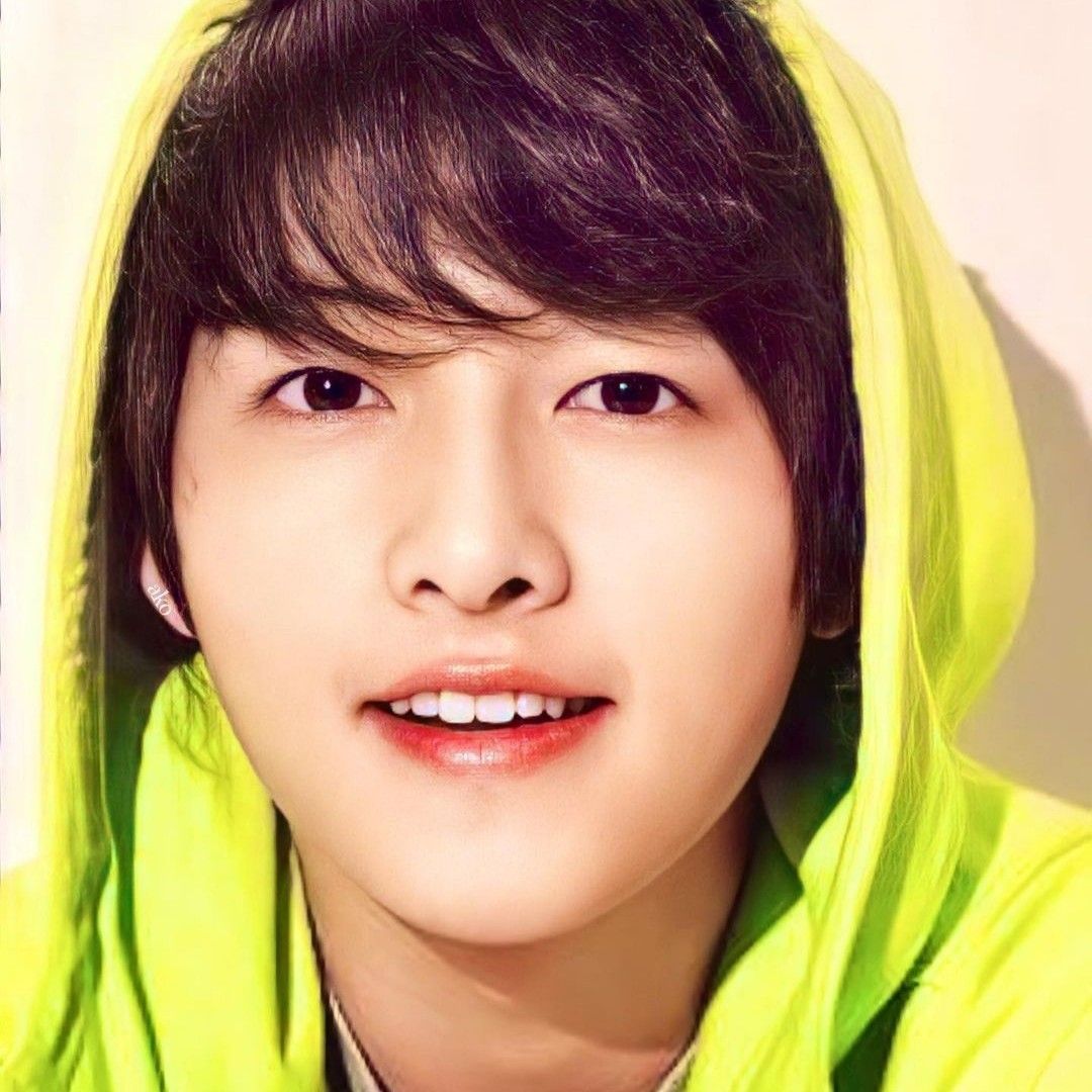 宋仲基的最新照片