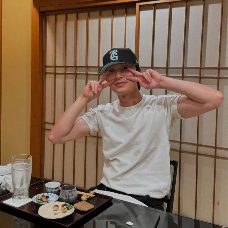 Recent activity shot of Park Seojoon