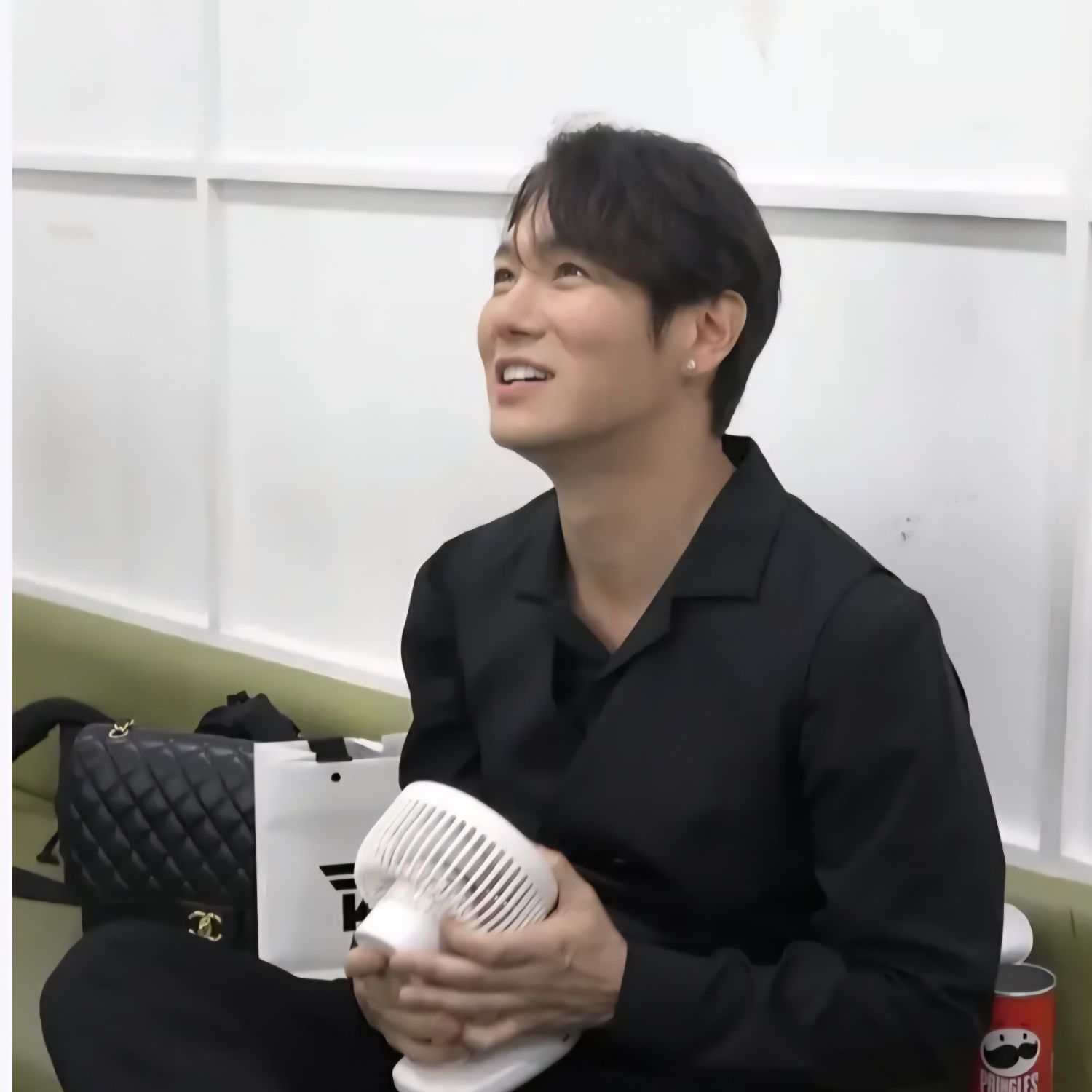 Recent activity shot of Hwanhee