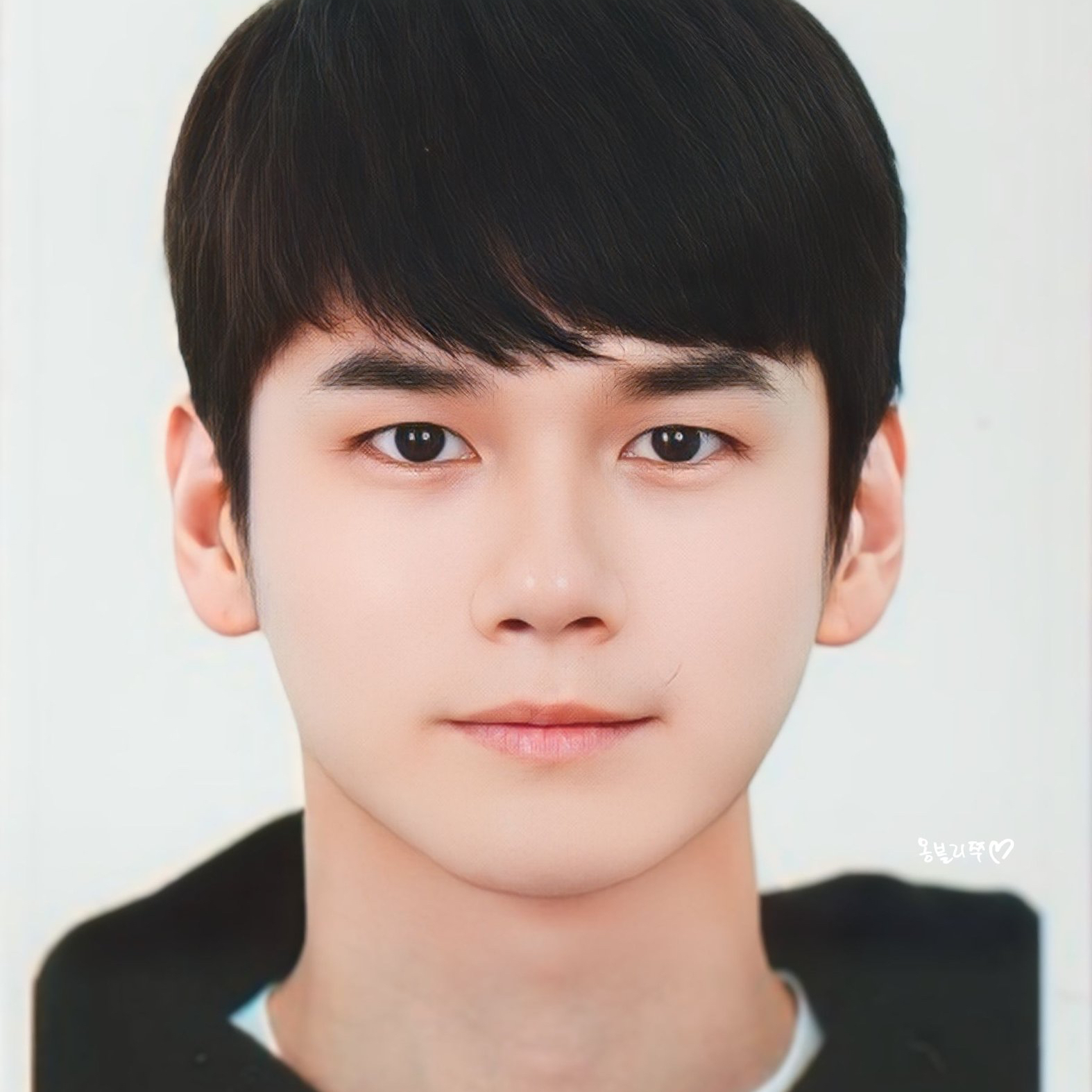 Recent activity shot of Ong Seongwu