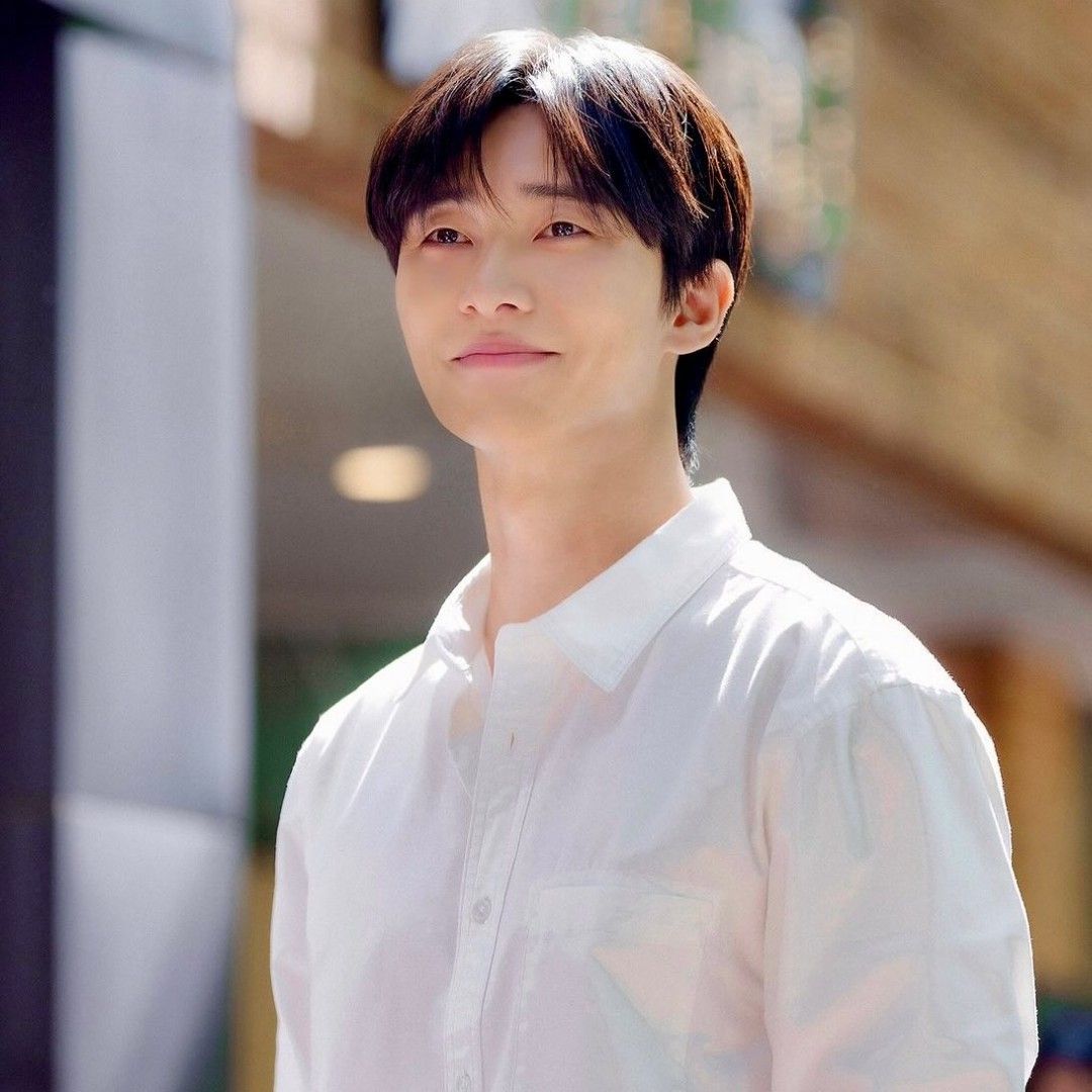 Recent activity shot of Park Seojoon