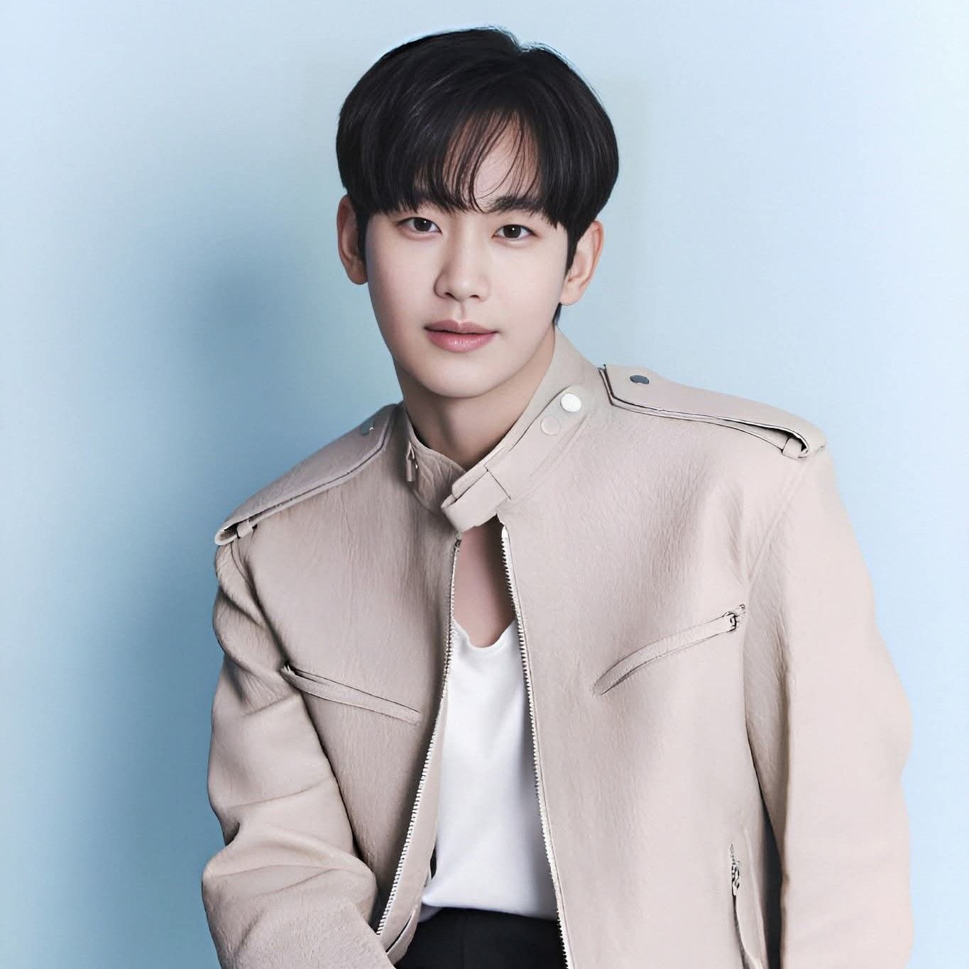 Latest photo of Kim Soohyun