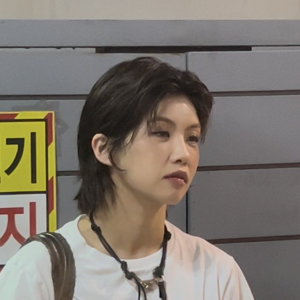 Behind-the-scenes cut of Aiki