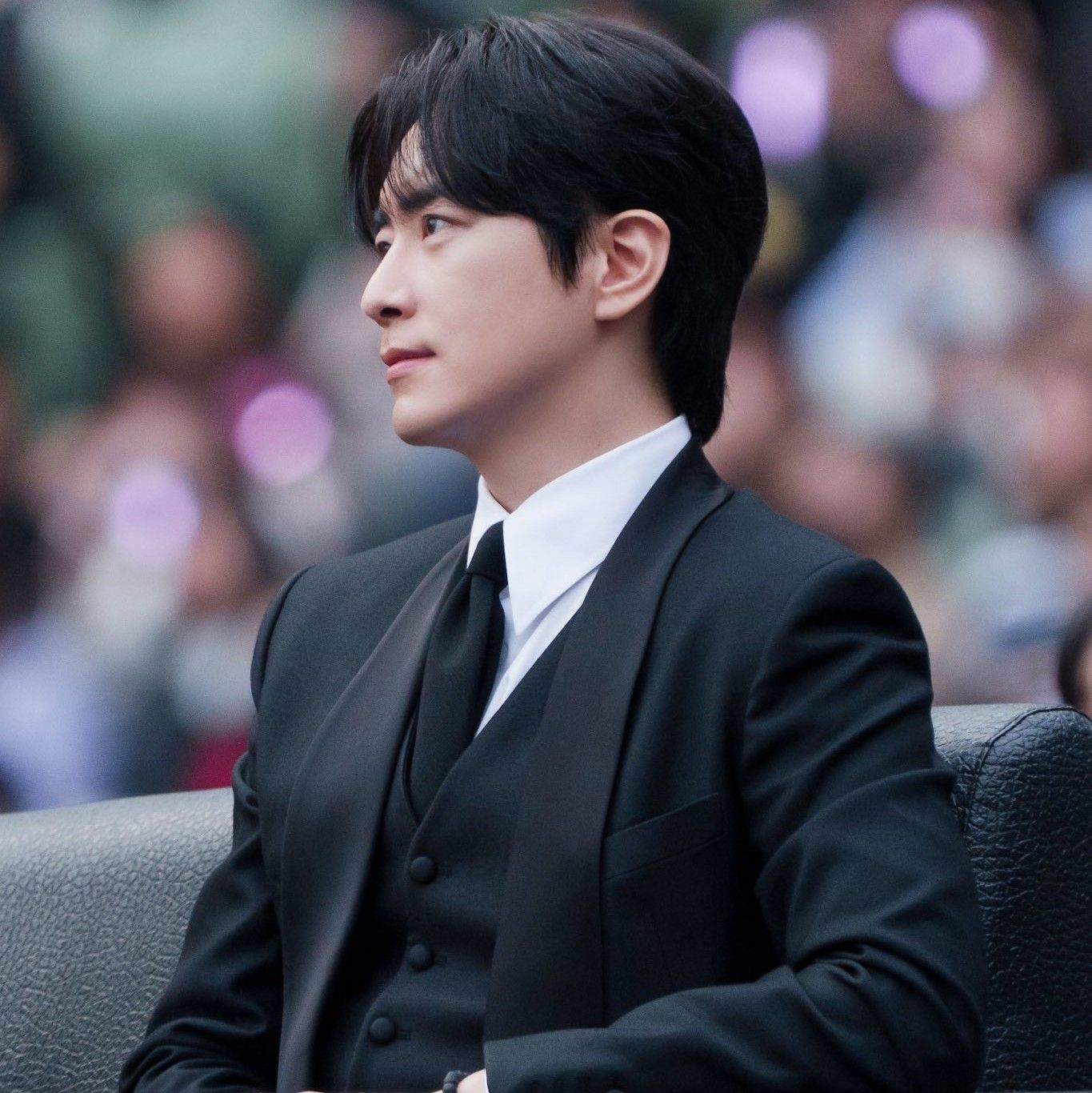 Behind-the-scenes cut of Lee Joonhyuk