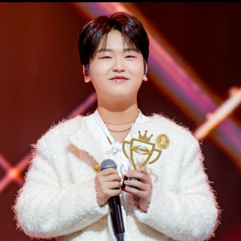 A moment captured by a fan of Park Sungon